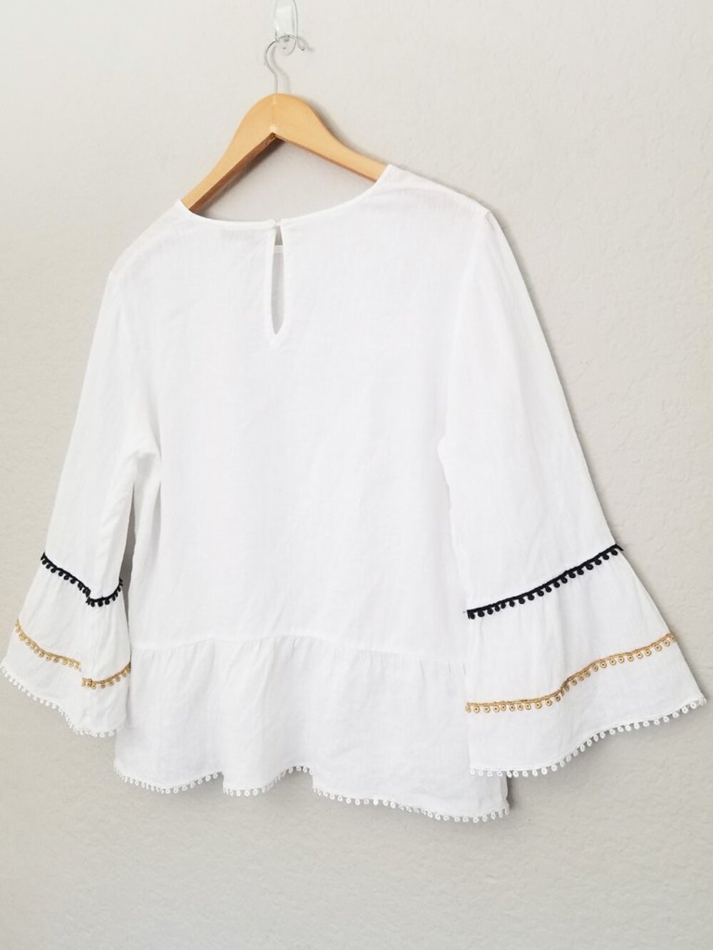 Purotatto 100% Linen Flax Blouse Top White Bell Sleeves Crochet Trim Italy 44 M - Picture 4 of 13